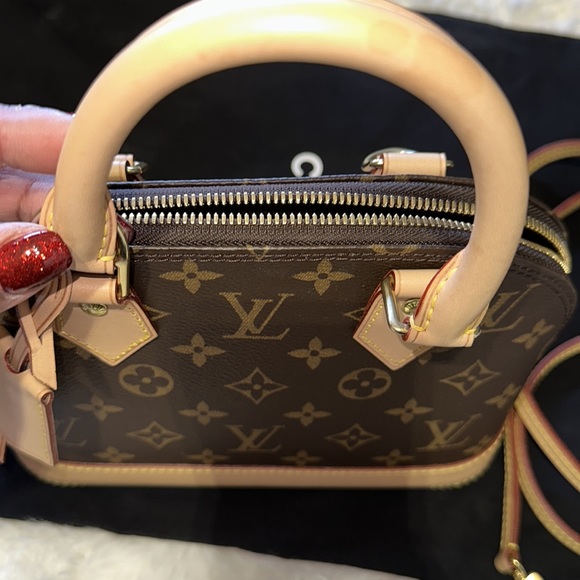 Louis Vuitton Alma BB Monogram! 💯 Authentic! Excellent condition! - Picture 13 of 15
